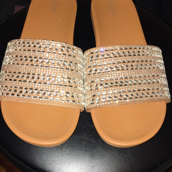 Slides - Picture 2 of 3